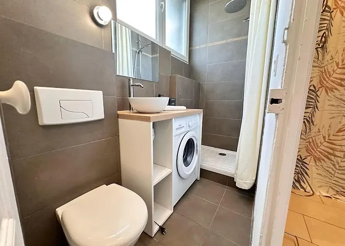 2 Lumineux En Plein Centre *